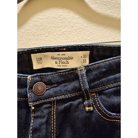 Abercrombie & Fitch Women's Straight Skinny Jeans Size 30/33 - Picture 3 of 6